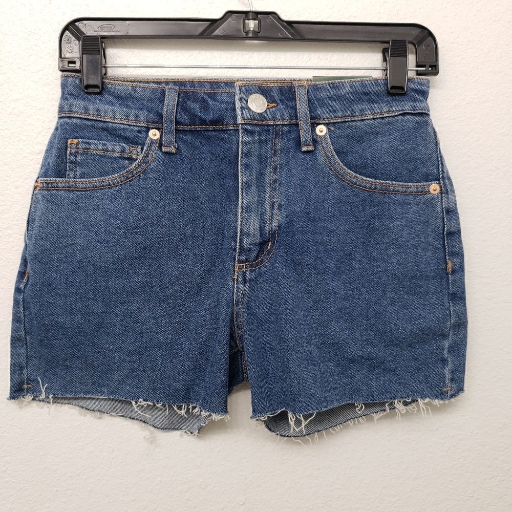 NWT Wild Fable Medium Wash Cutoff Denim Jean Shorts Size 0